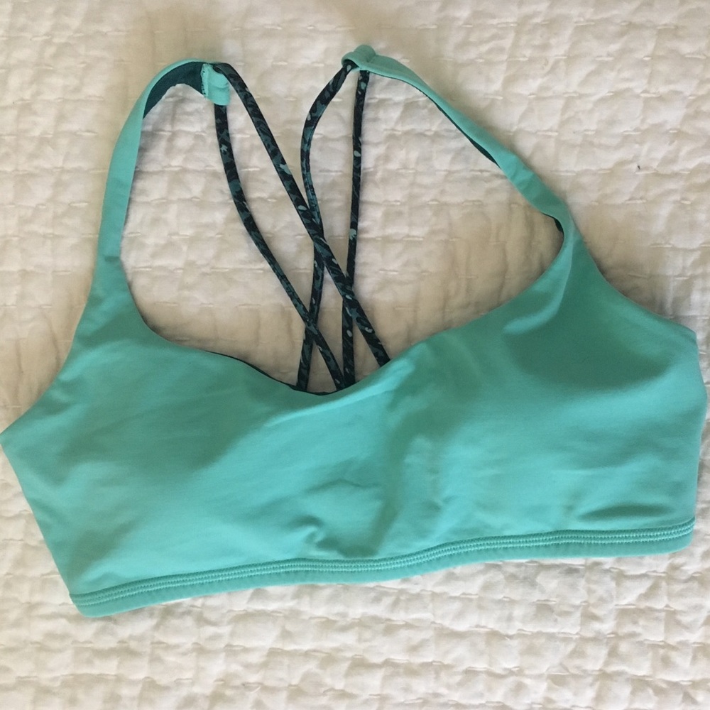 Lululemon Sports Bra size 6 in green